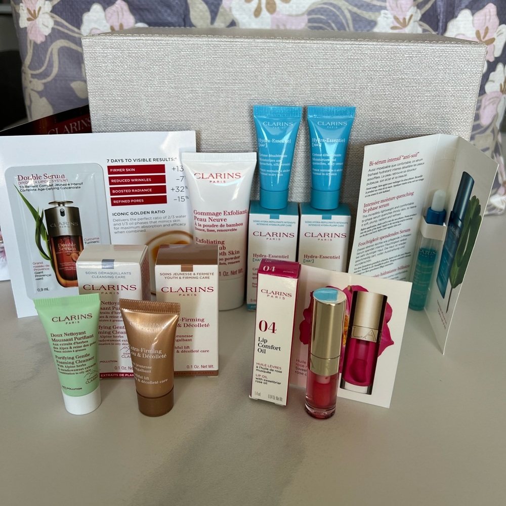 Clarins Skincare & Lip Oil Set